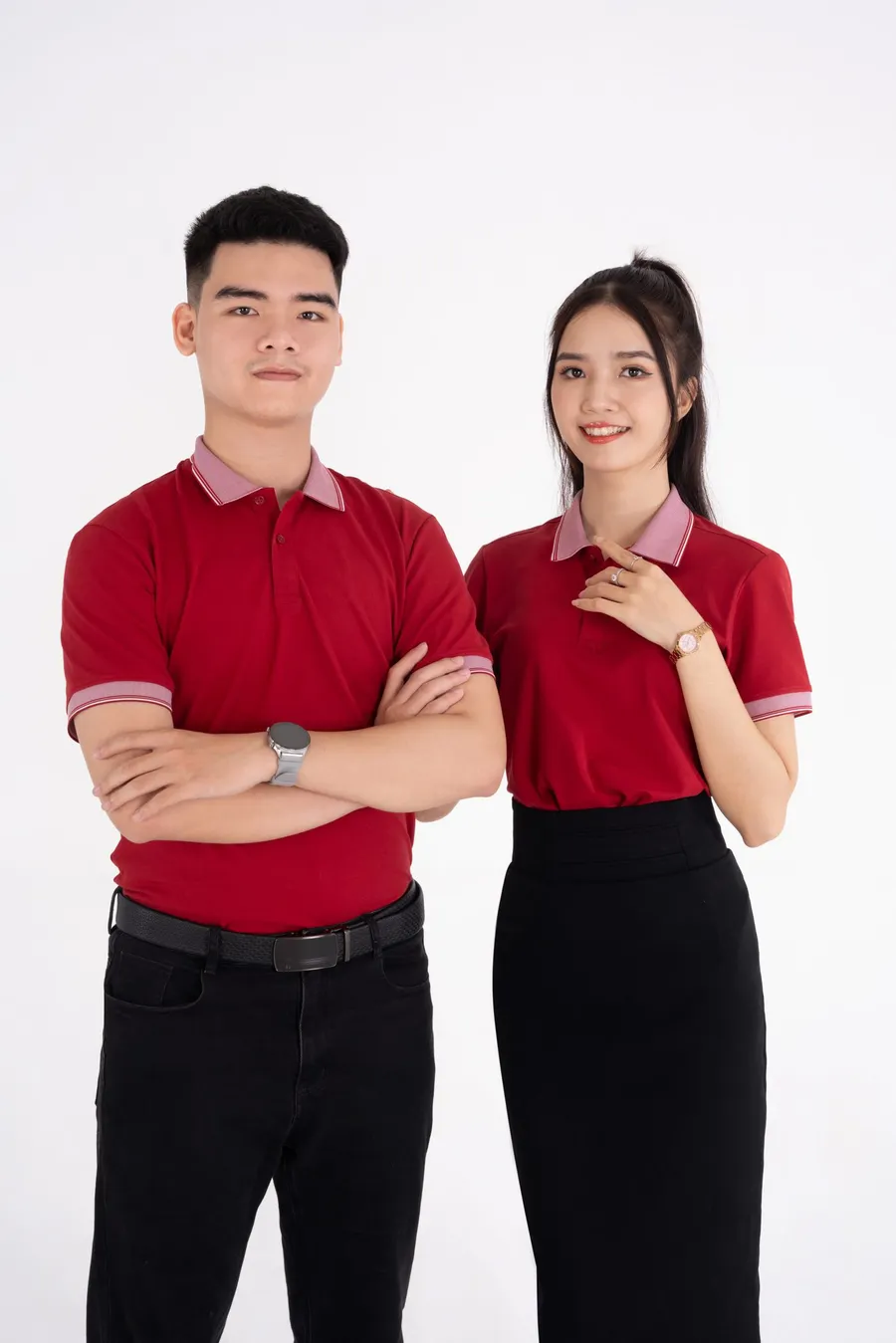 Áo polo đồng phục công sở màu đỏ do QUYN sản xuất